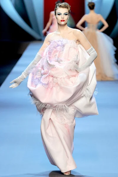 Look 23